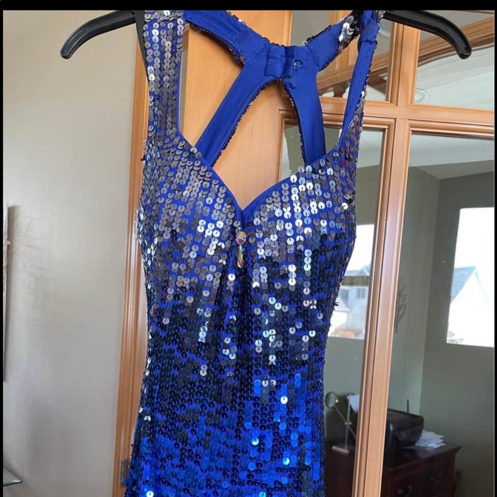 Primavera Sequin Royal Blue Formal Prom Long Backless Criss-Cross Dress Size 4